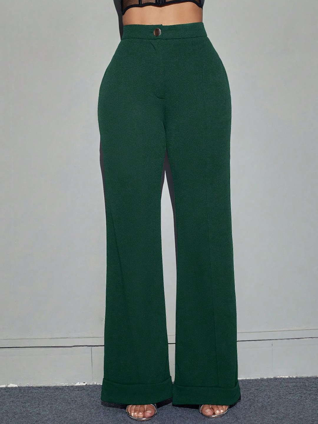 

StyleCast Women Green Solid Regular Fit Relaxed Trousers