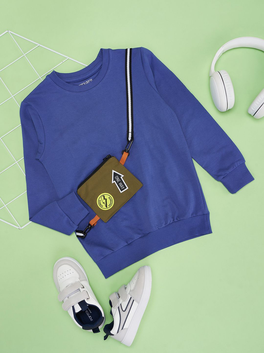 

Pantaloons Junior Boys Solid Round Neck Pure Cotton Sweatshirt, Blue