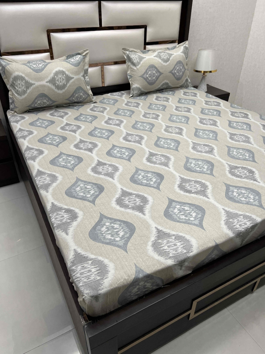 

Pure Decor Ruby Beige Printed 330 TC Fitted Pure Cotton King Bedsheet With 2 Pillow Covers
