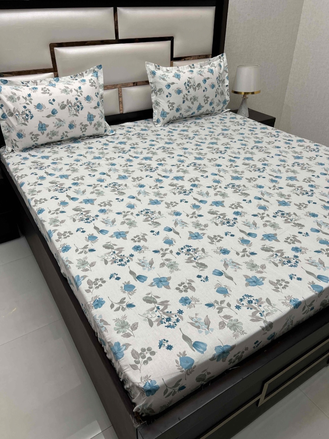 

Pure Decor White & Blue Floral Pure Cotton 400 TC King Bedsheet with 2 Pillow Covers