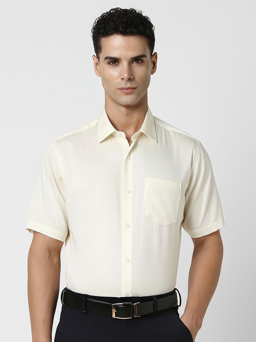 

Van Heusen Men Spread Collar Solid Cotton Formal Shirt, Cream