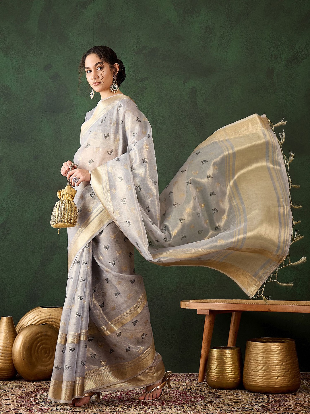 

Sangria Woven Design Banarasi Saree With Blouse Piece, Grey