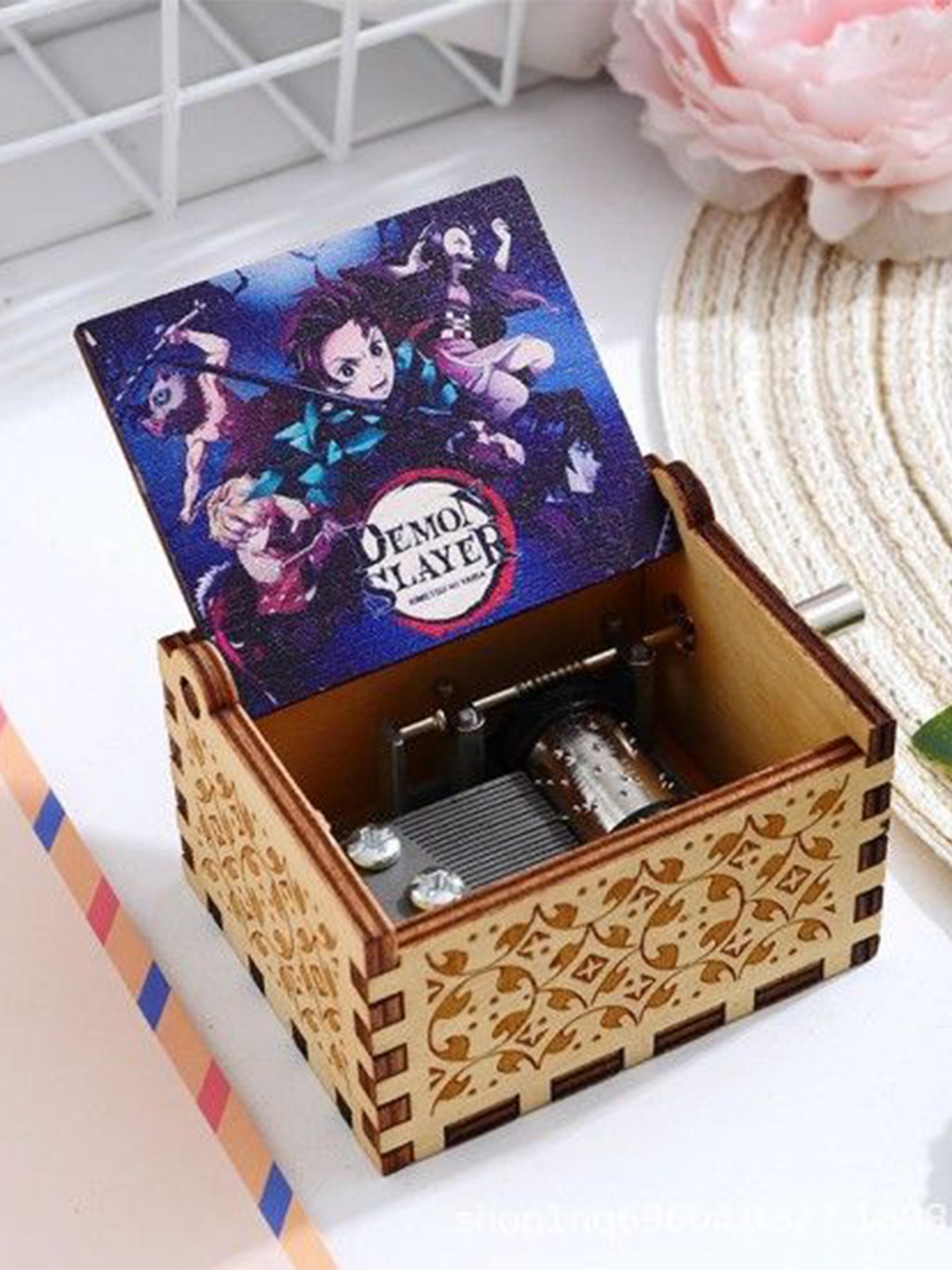 

Awestuffs Demon Slayer Dark Music Gift Box Scratch Resistant DIY Kit Activity Toys & Games, Brown