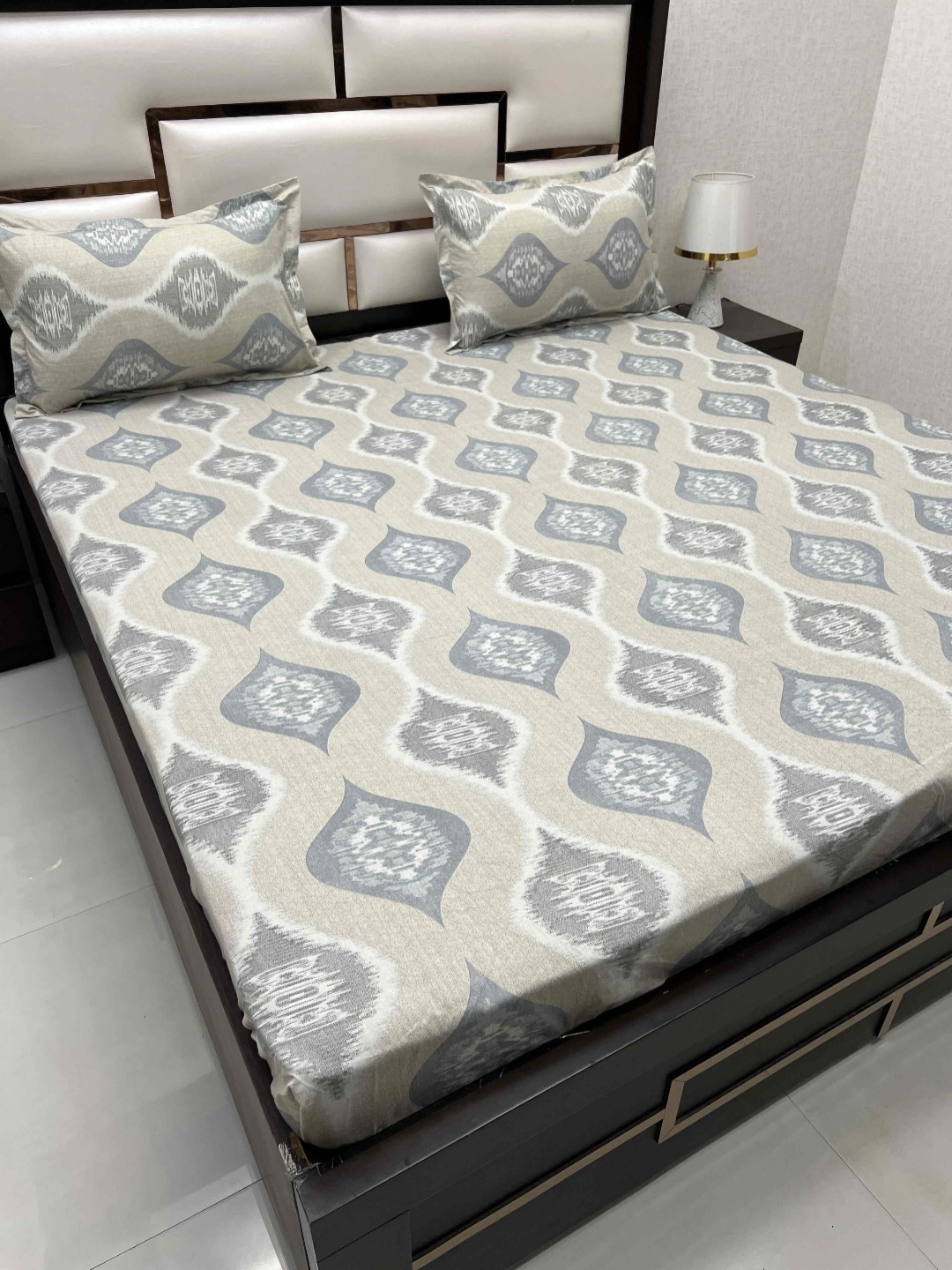 

Pure Decor Ruby Grey Ethnic Motifs 220 TC Cotton Fitted King Bedsheet With 2 Pillow Covers