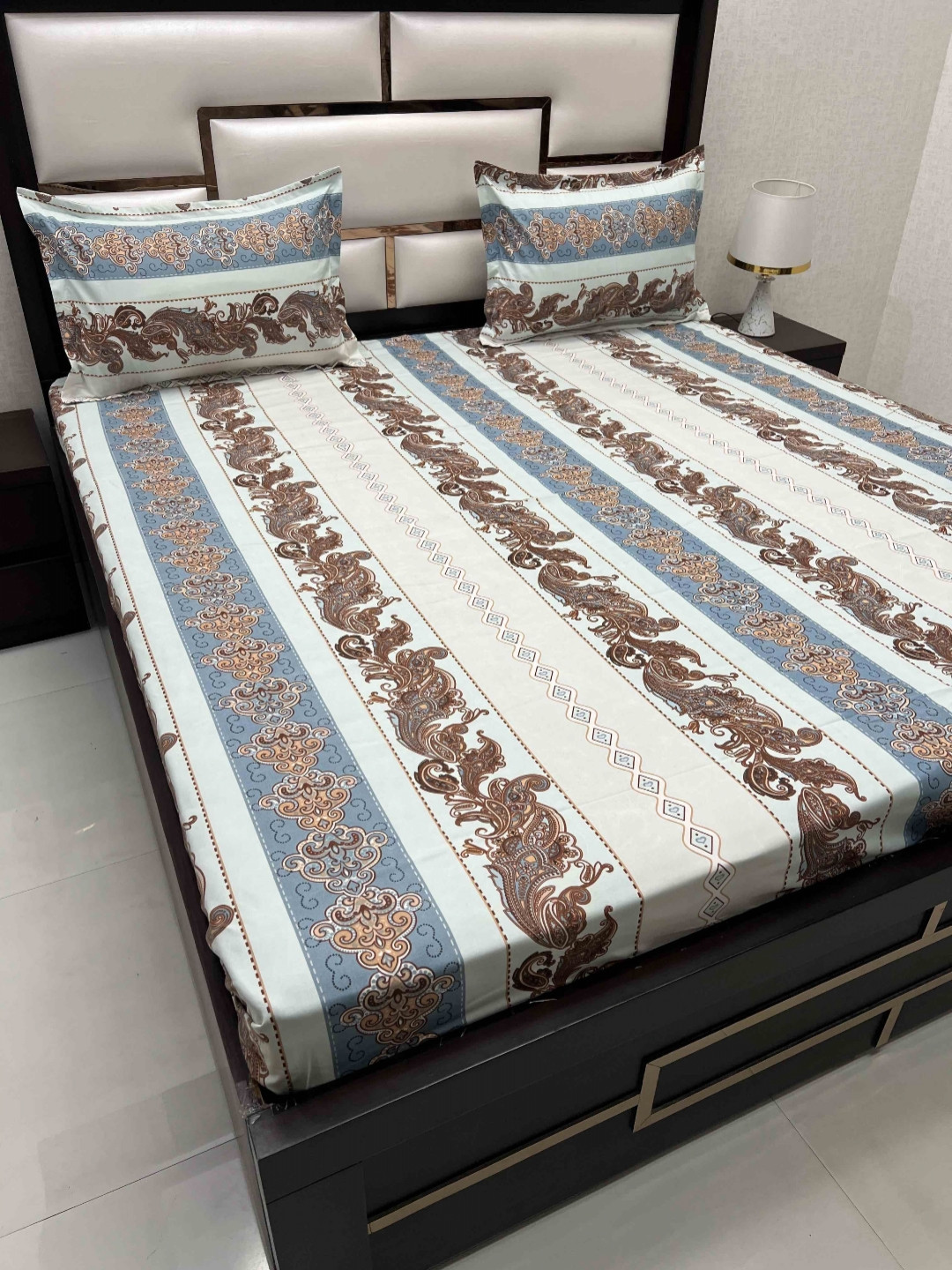 

Pure Decor Blue & Brown Ethnic Motifs Cotton 210 TC Queen Bedsheet with 2 Pillow Covers