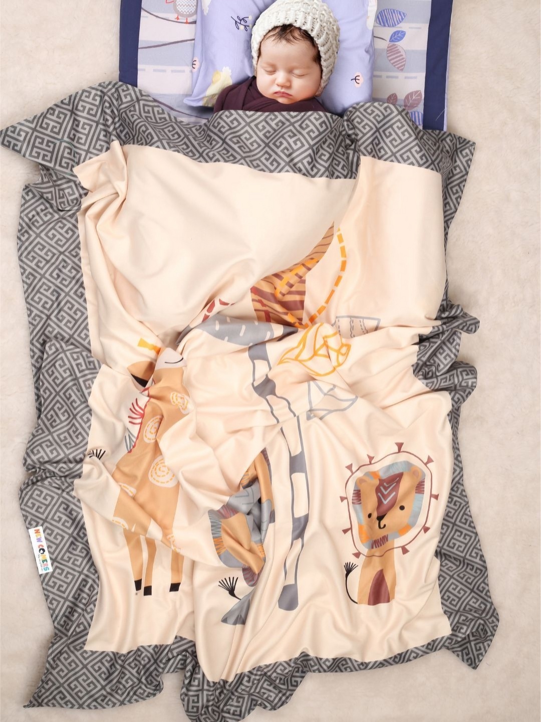 

NEW COMERS Beige & Grey Contemporary 210 GSM Single Baby Bed Blanket