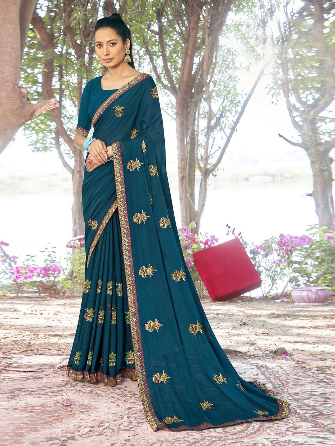 

Mitera Ethnic Motifs Embroidered Pure Georgette Bagru Saree, Blue