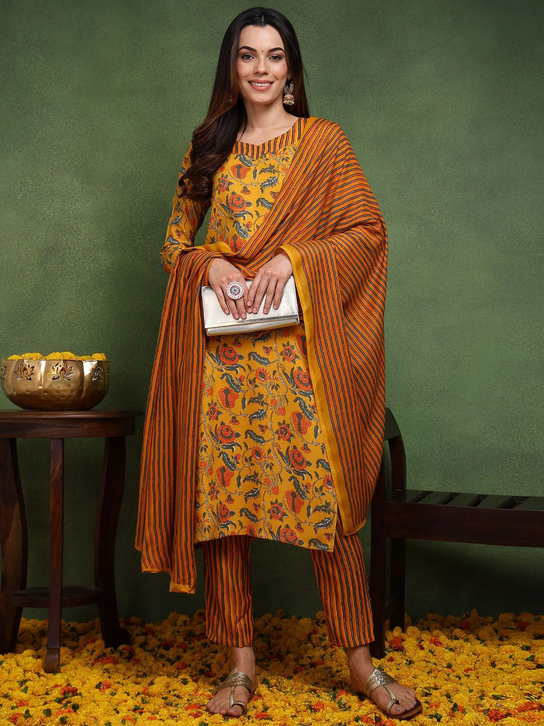 

AHIKA Floral Printed Regular Straight Kurta with Trousers & Dupatta, Yellow