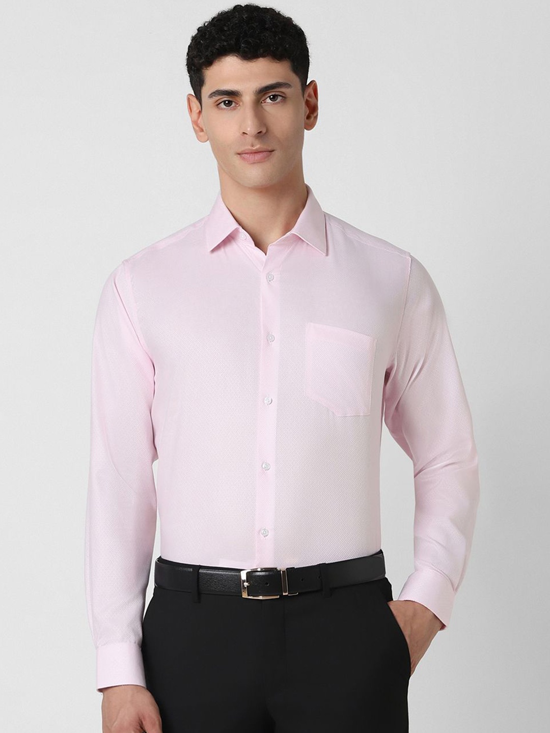 

Van Heusen Men Spread Collar Textured Cotton Formal Shirt, Pink