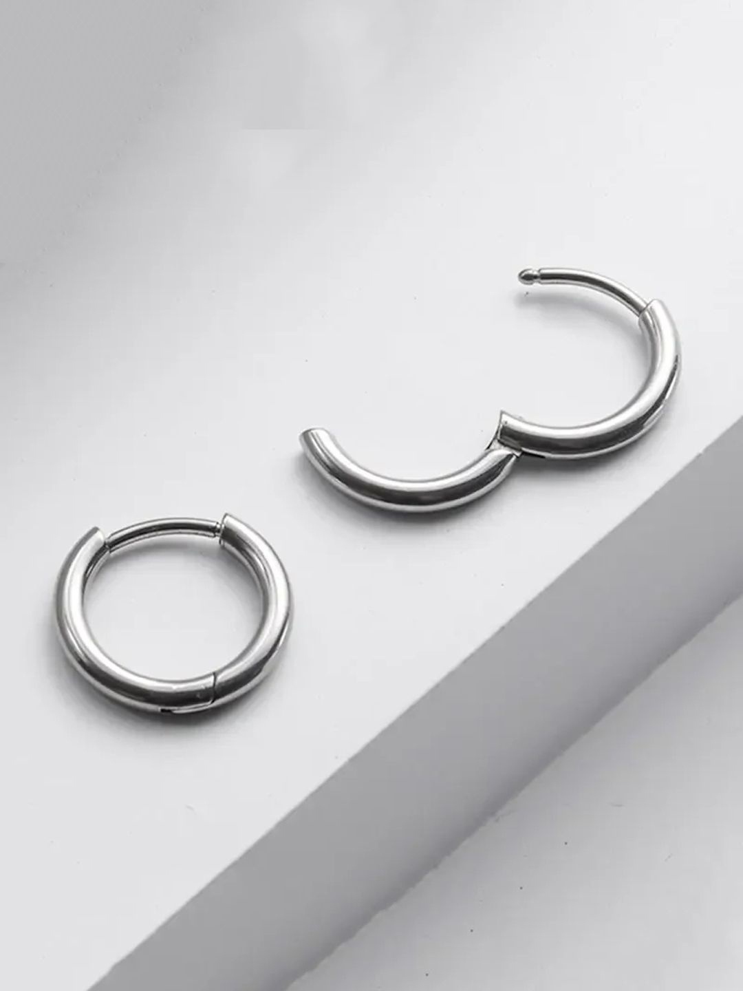 

KRENOZ Classic Hoop Earrings, Silver