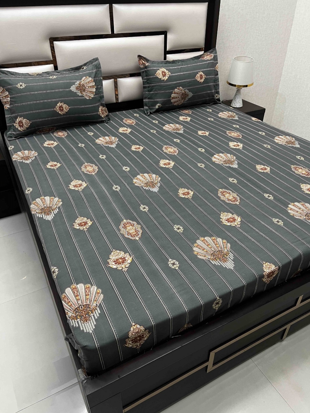 

Pure Decor Amulya Grey & Gold-Toned Printed 350 TC Queen Bedsheet with 2 Pillow Covers