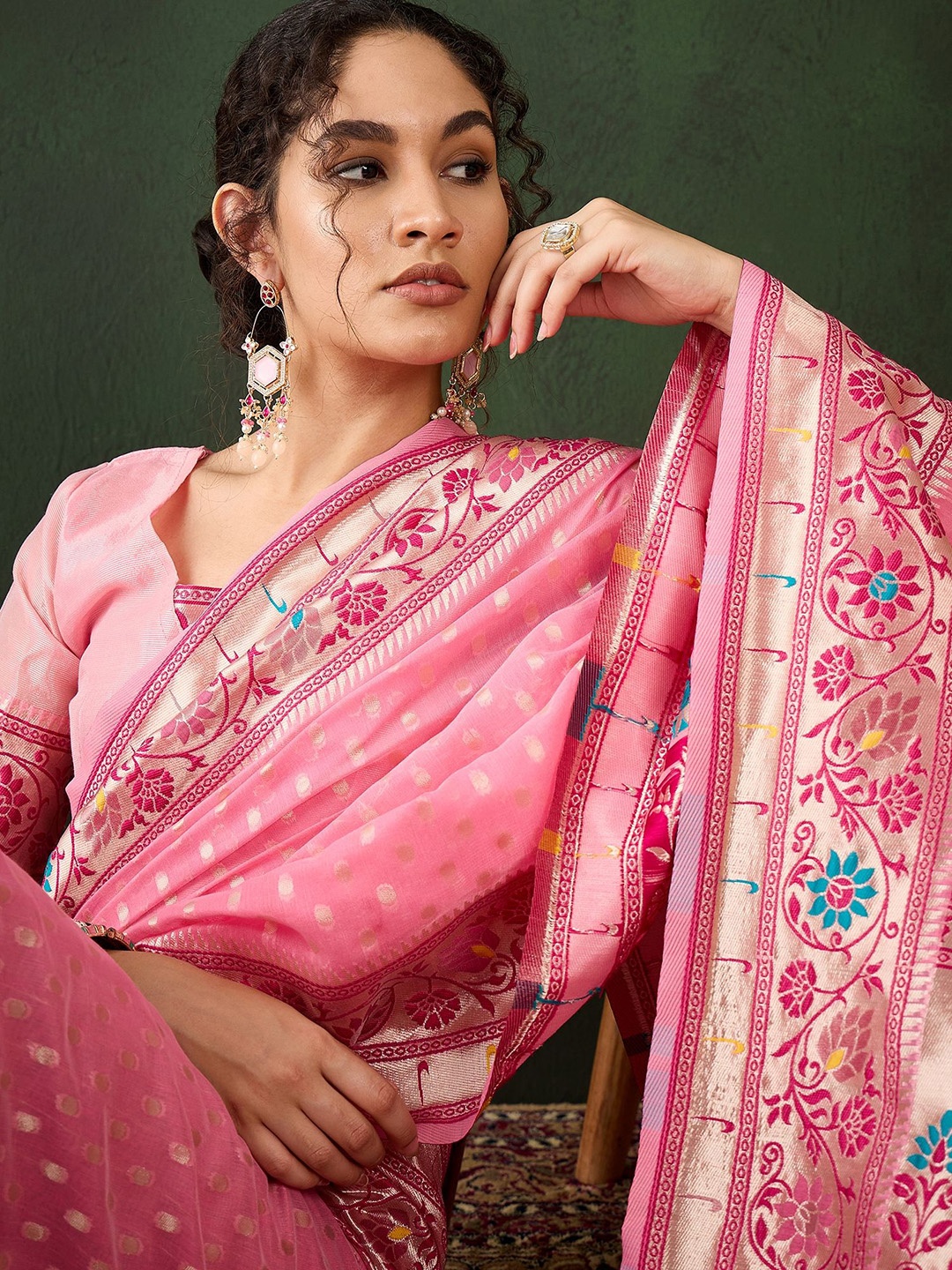 

Sangria Woven Design Floral Printed Saree With Blouse Piece, Pink