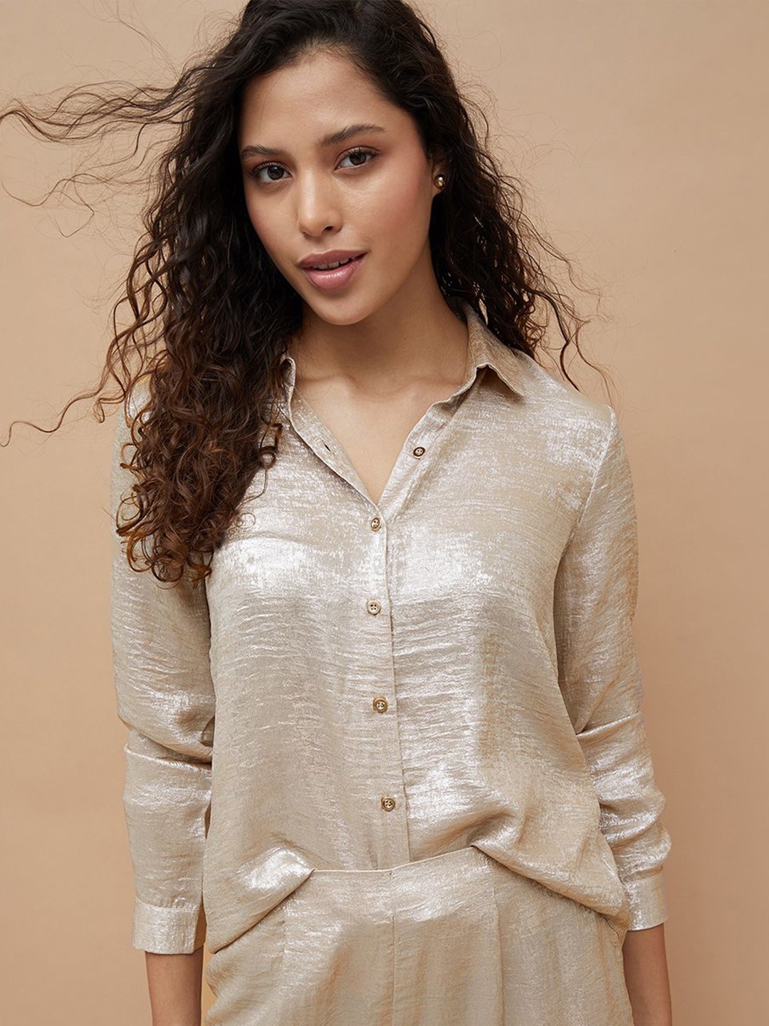 

CODE by Lifestyle Top, Beige
