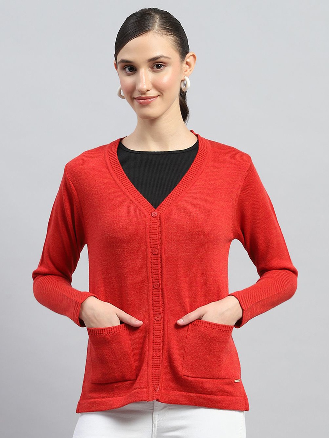 

Monte Carlo Women Solid V Neck Cardigan, Red