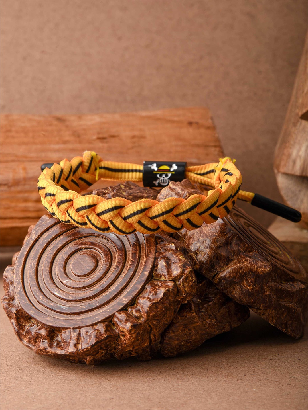 

COMICSENSE Unisex One Piece Anime Pirate Logo Bracelet, Yellow
