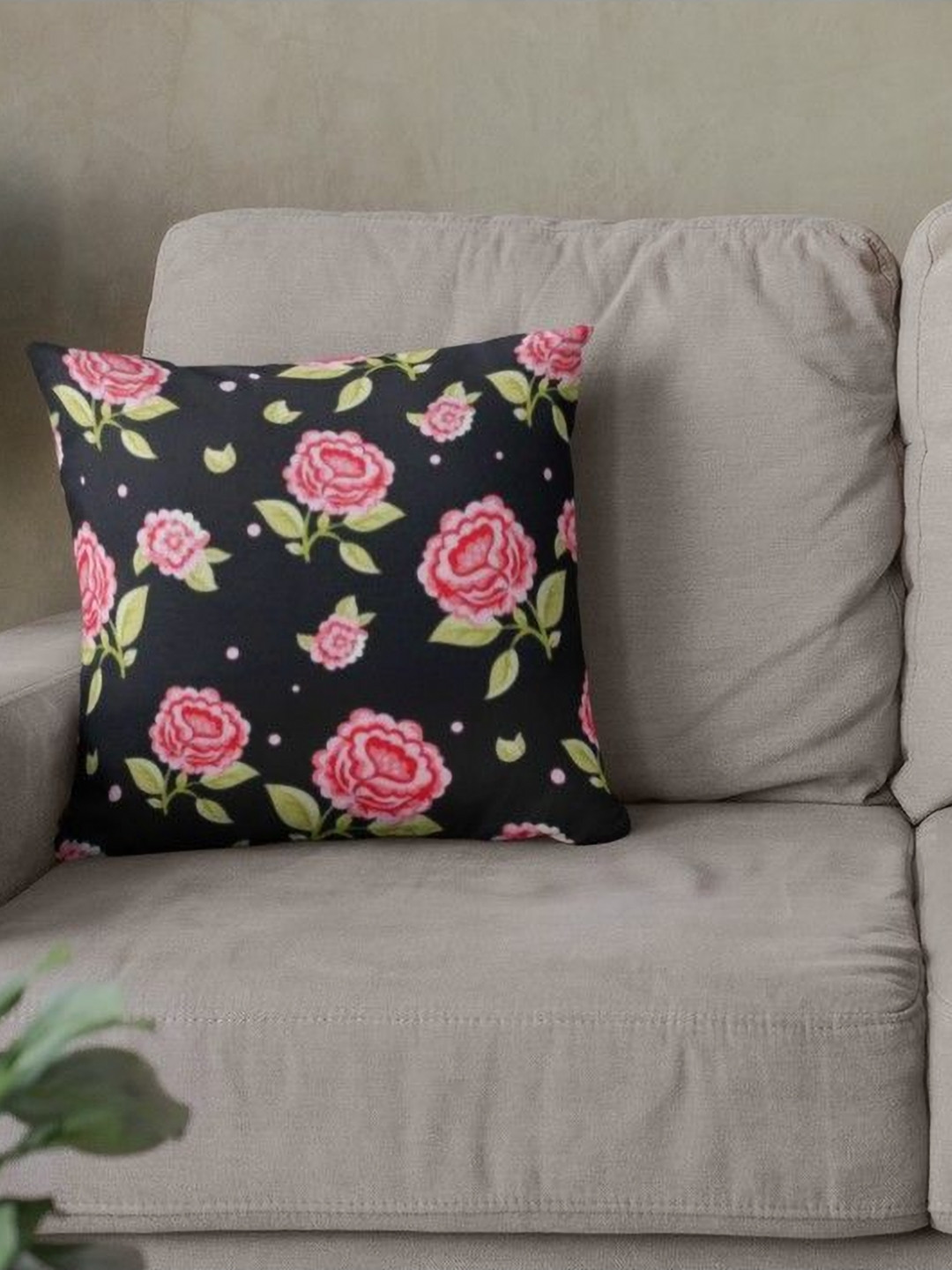 

THEYAYACAFE Black & Pink 2 Pieces Floral Velvet Square Cushion Covers