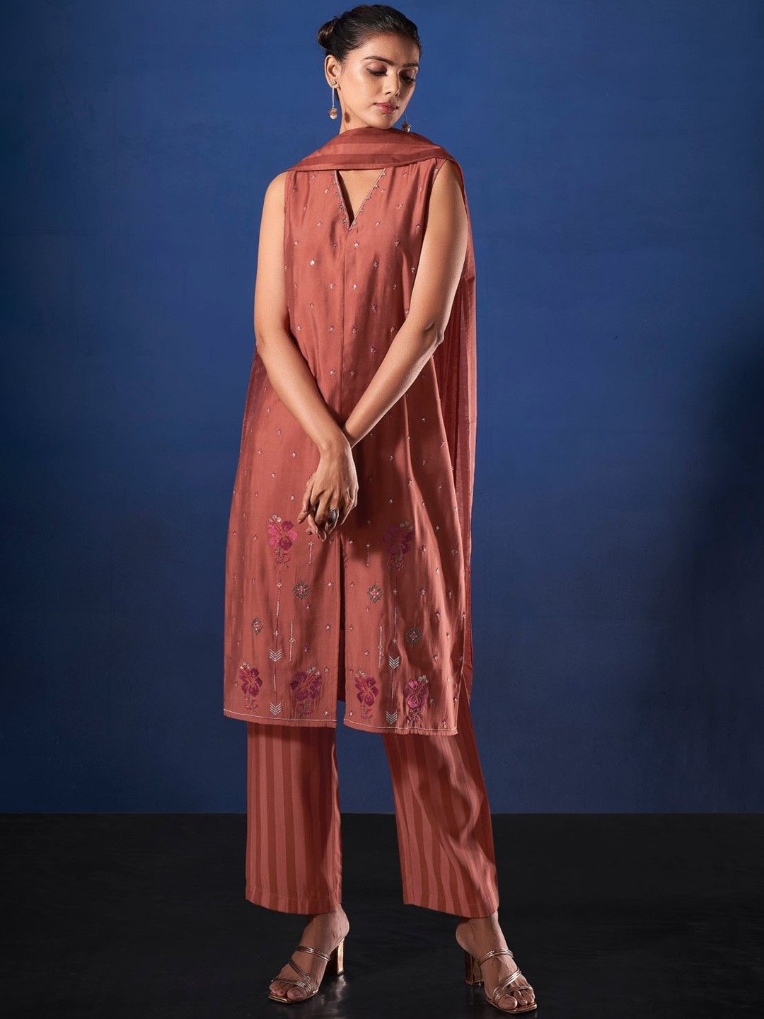

AUTUMN LANE Floral Embroidered Straight Kurta With Trousers & Dupatta, Orange