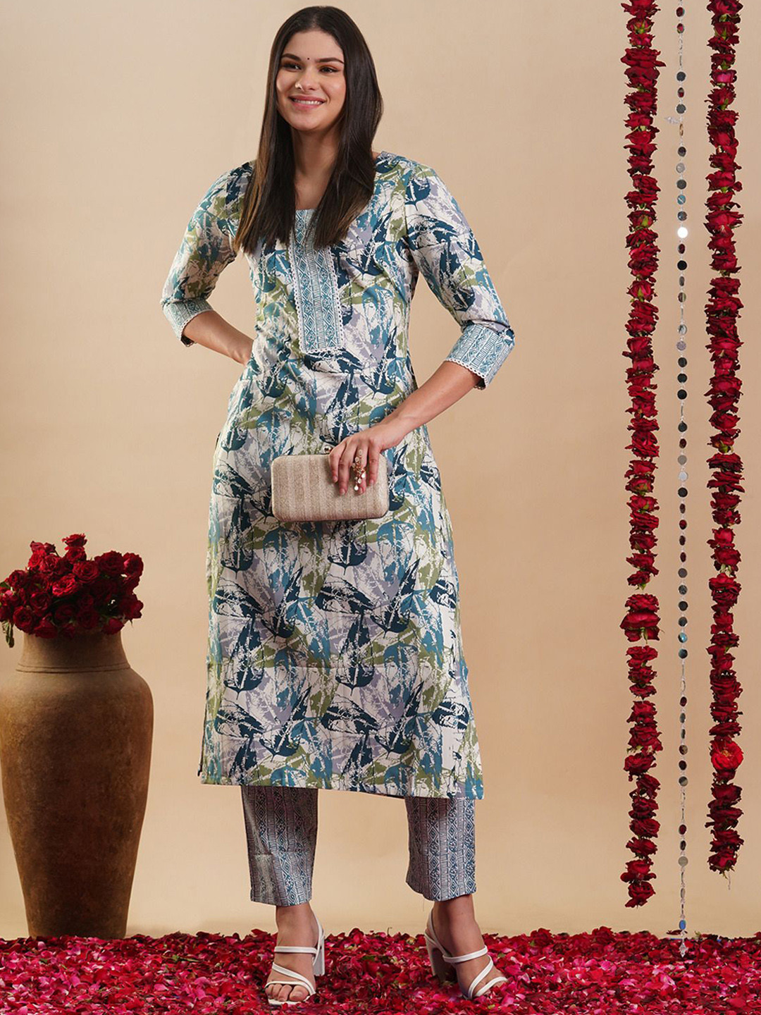 

KALINI Floral Printed Round Neck Straight Kurta with Trousers, Grey