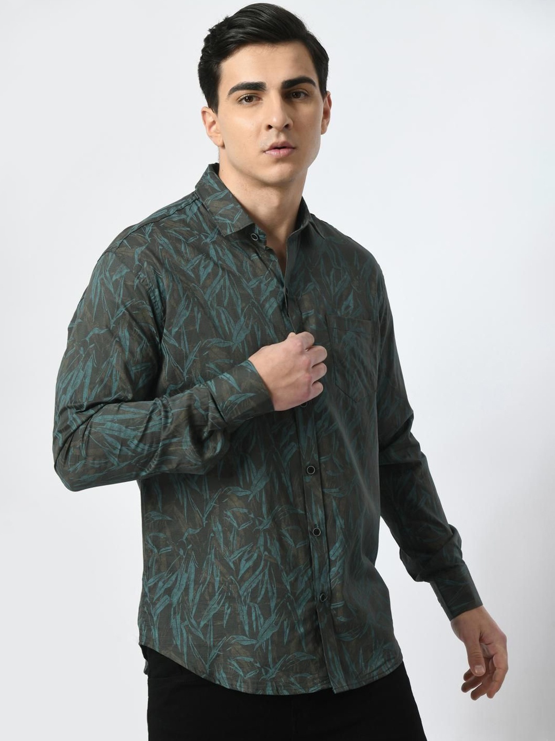 

PEBCO Men Classic Spread Collar Abstract Printed Cotton Slim Fit Casual Shirt, Green
