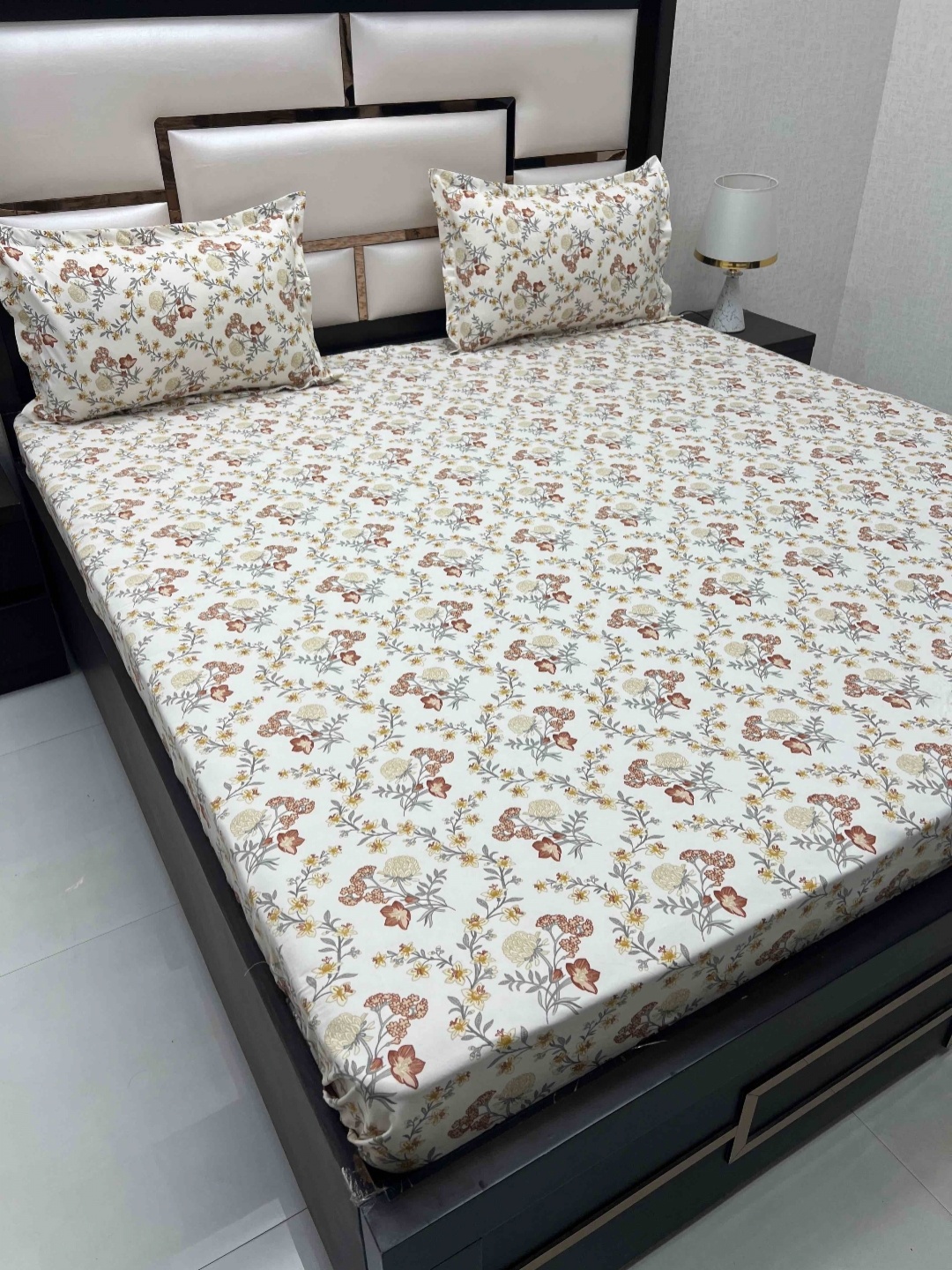 

Pure Decor Amulya White & Brown Floral Printed 300 TC Queen Bedsheet With 2 Pillow Covers