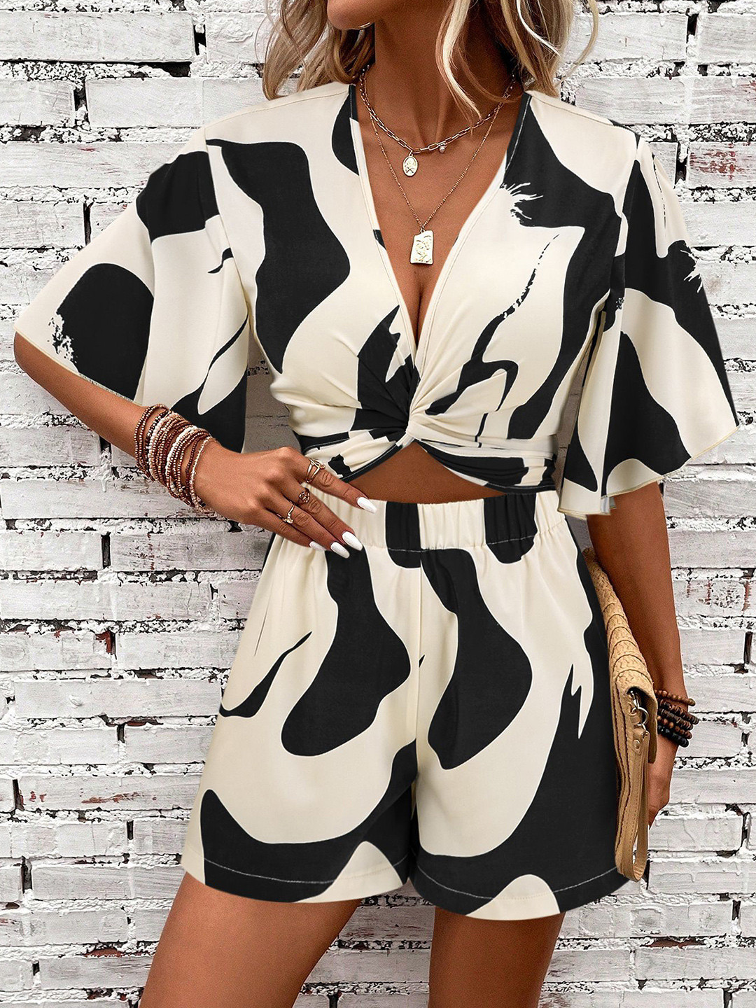 

StyleCast Women Abstract Printed Co-ord set, Black