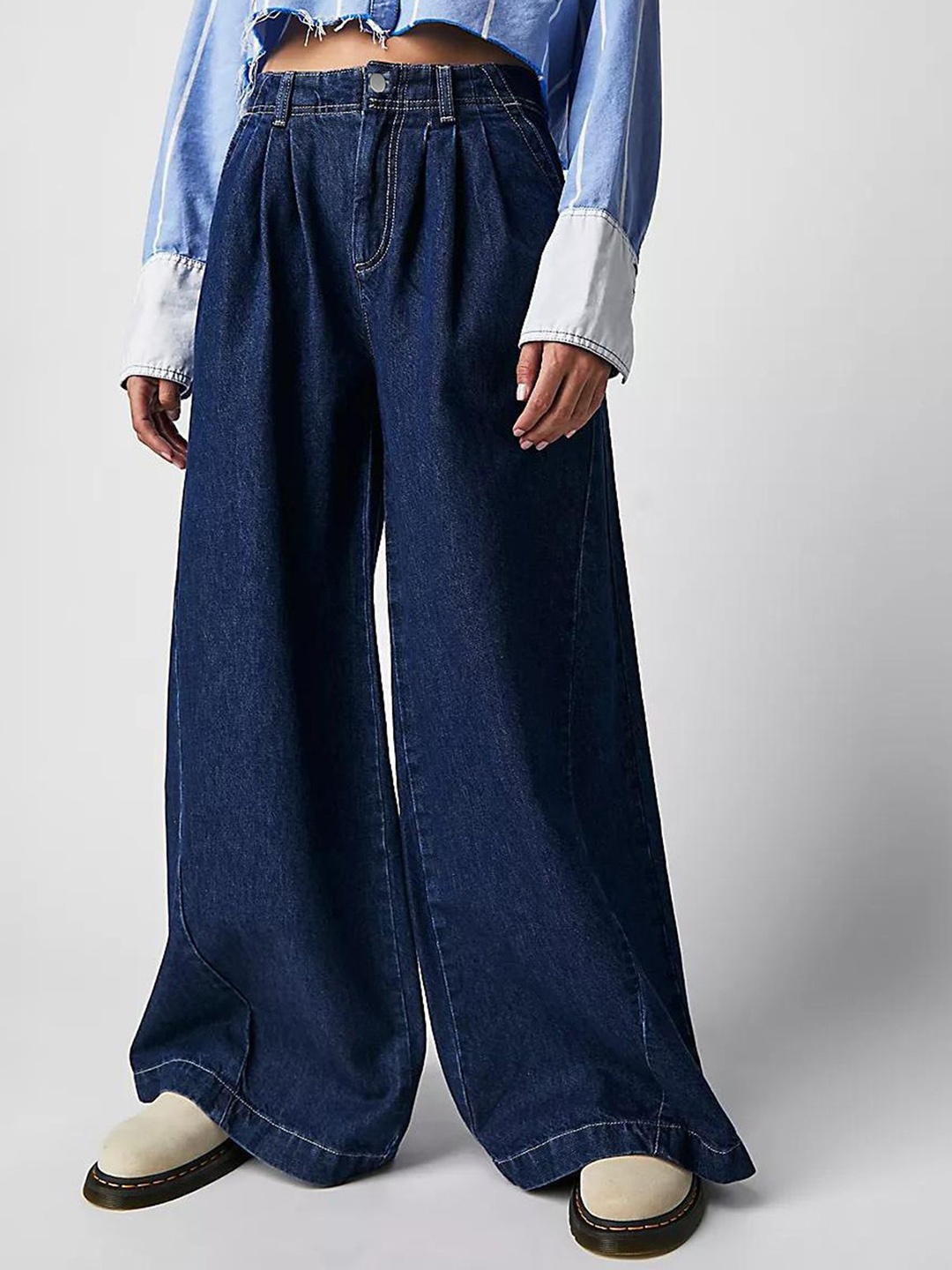 

LULU & SKY Women Wide Leg Low-Rise Highly Distressed Jeans, Blue