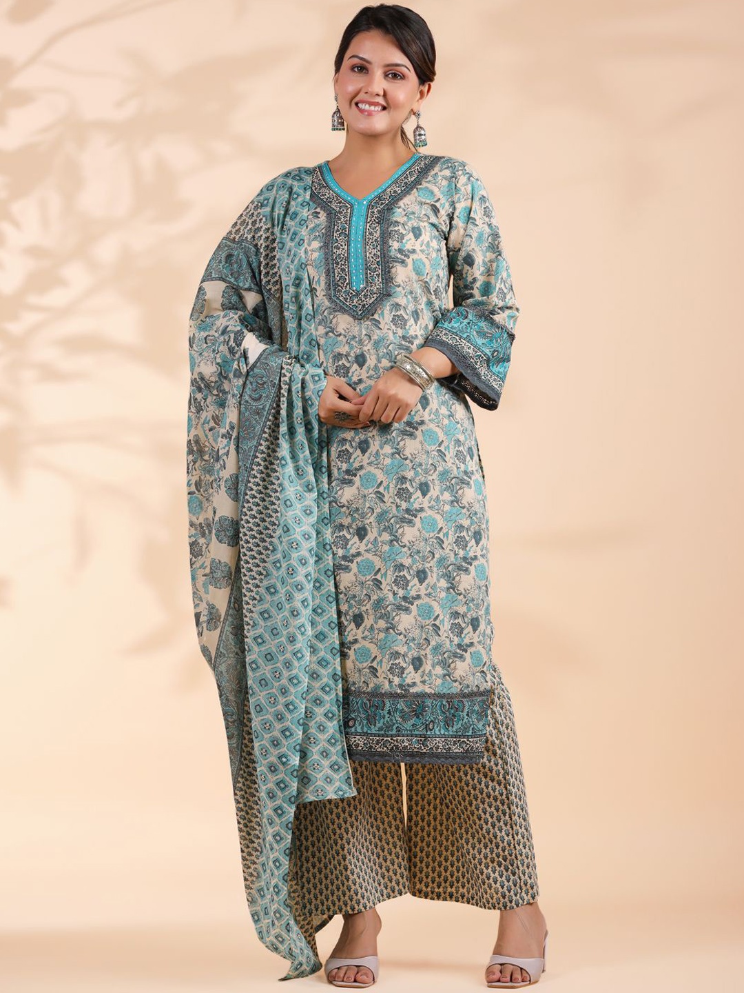 

Vbuyz Floral Printed V-Neck Pure Cotton Straight Kurta With Palazzos & Dupatta, Turquoise blue