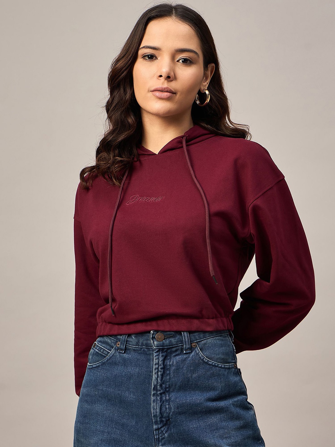 

The Roadster Lifestyle Co. Women Solid Hooded Sweatshirt, Maroon