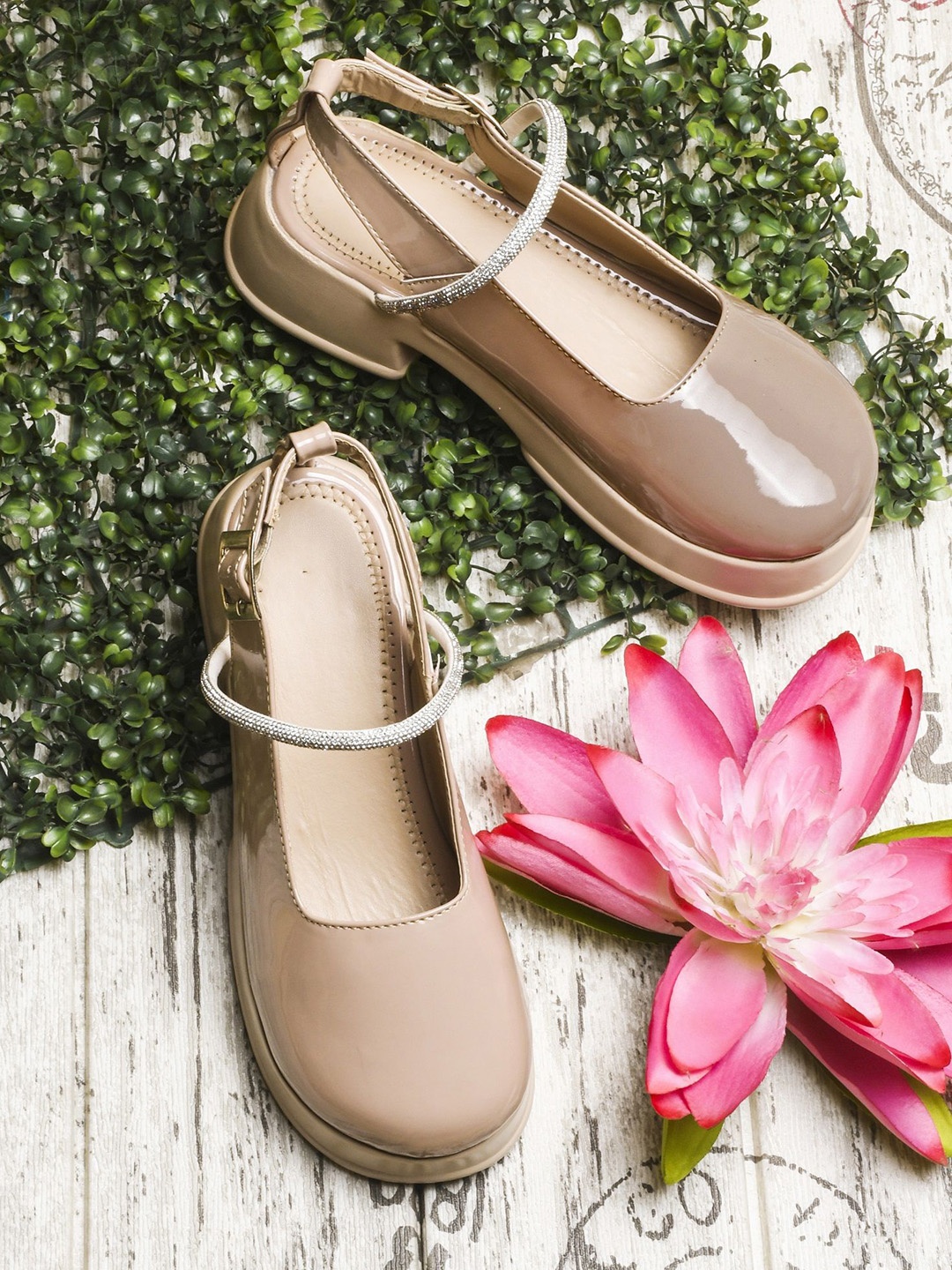 

Try Me PU Party Block Mules, Nude