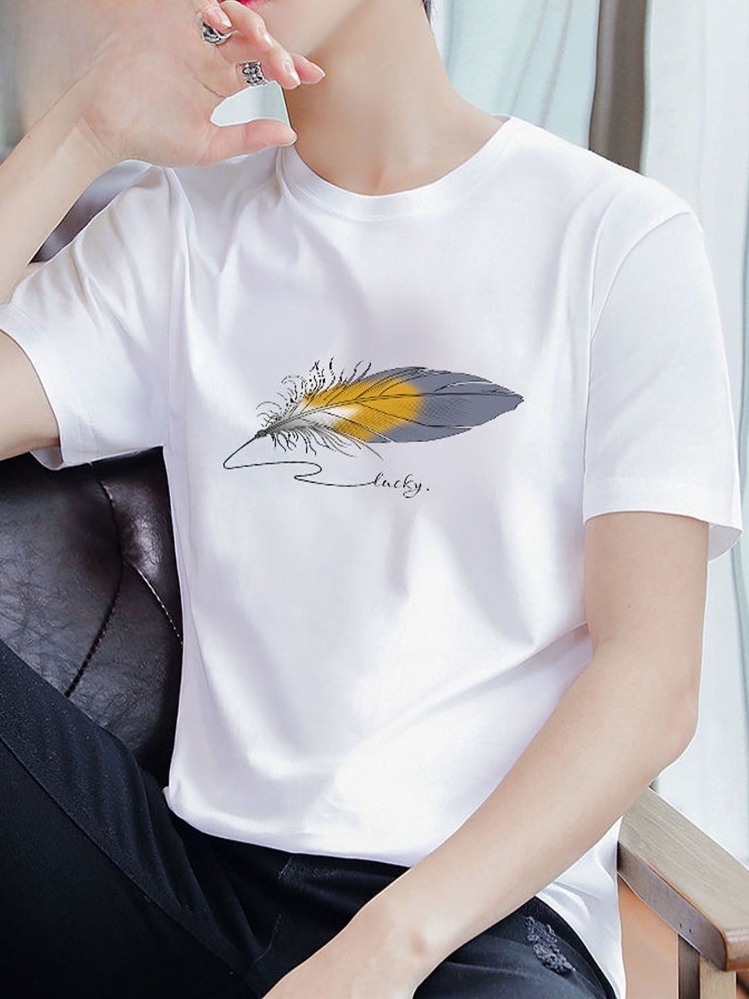 

StyleCast Men White Cotton Round Neck Short Sleeves T-shirt