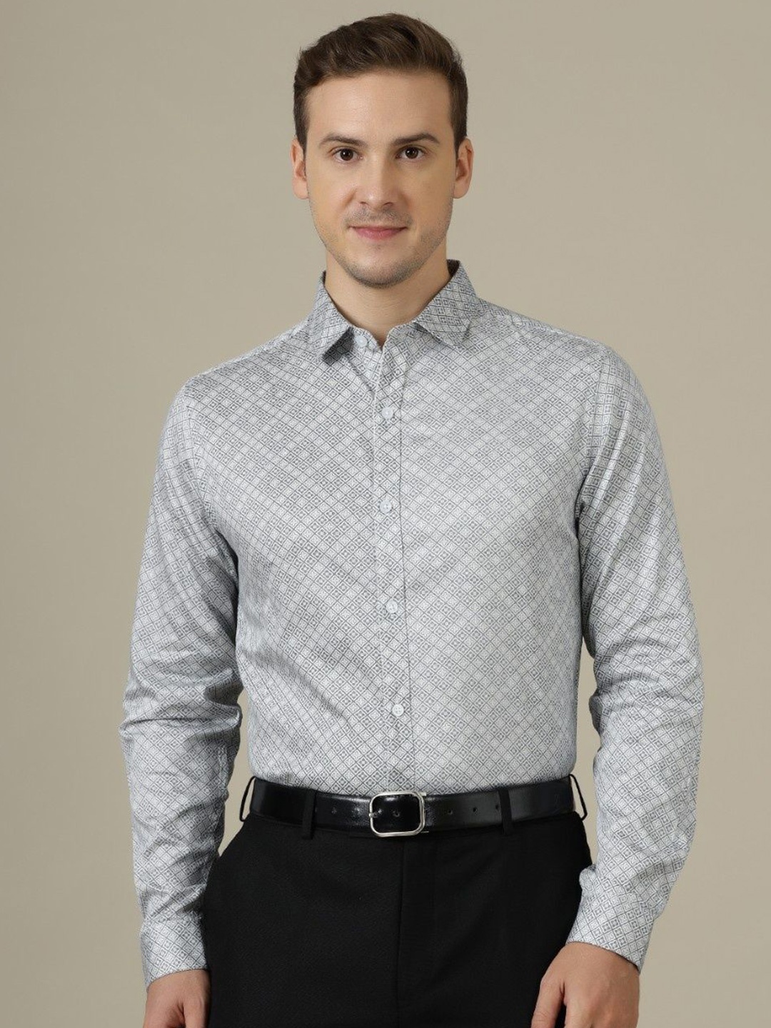 

Gavin Paris Men Original Geometric Printed Cotton Semiformal Shirt, Grey