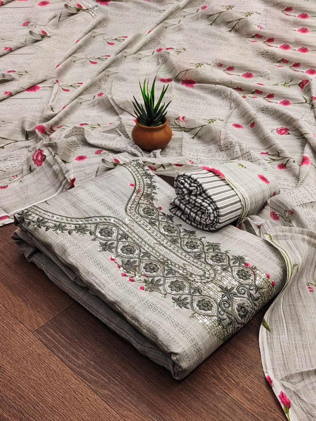 

Ishin Floral Embroidered Sequinned Pure Cotton Unstitched Dress Material, Grey