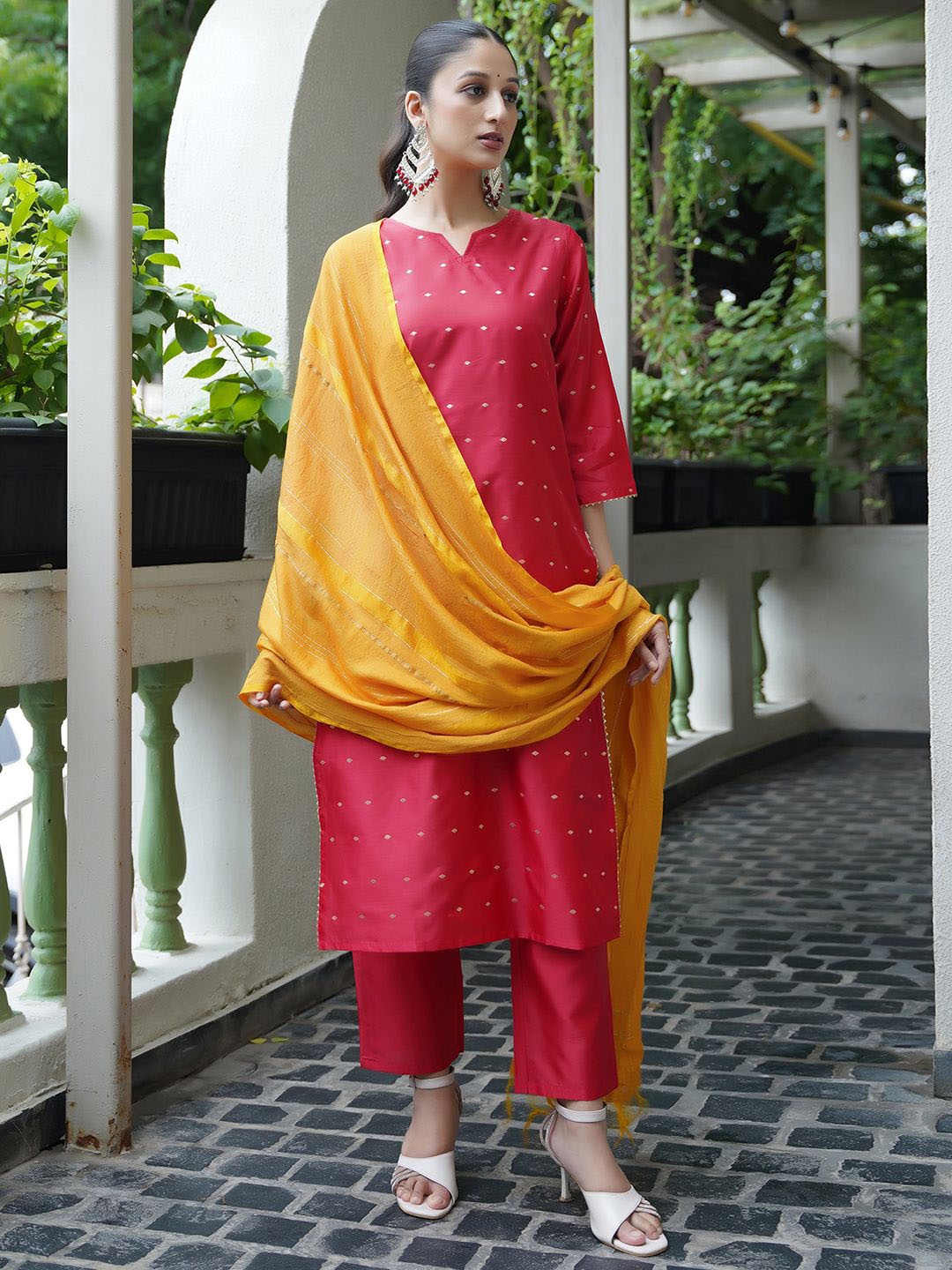

SKYLEE Woven Design Notch Neck Straight Kurta & Trousers With Dupatta, Red