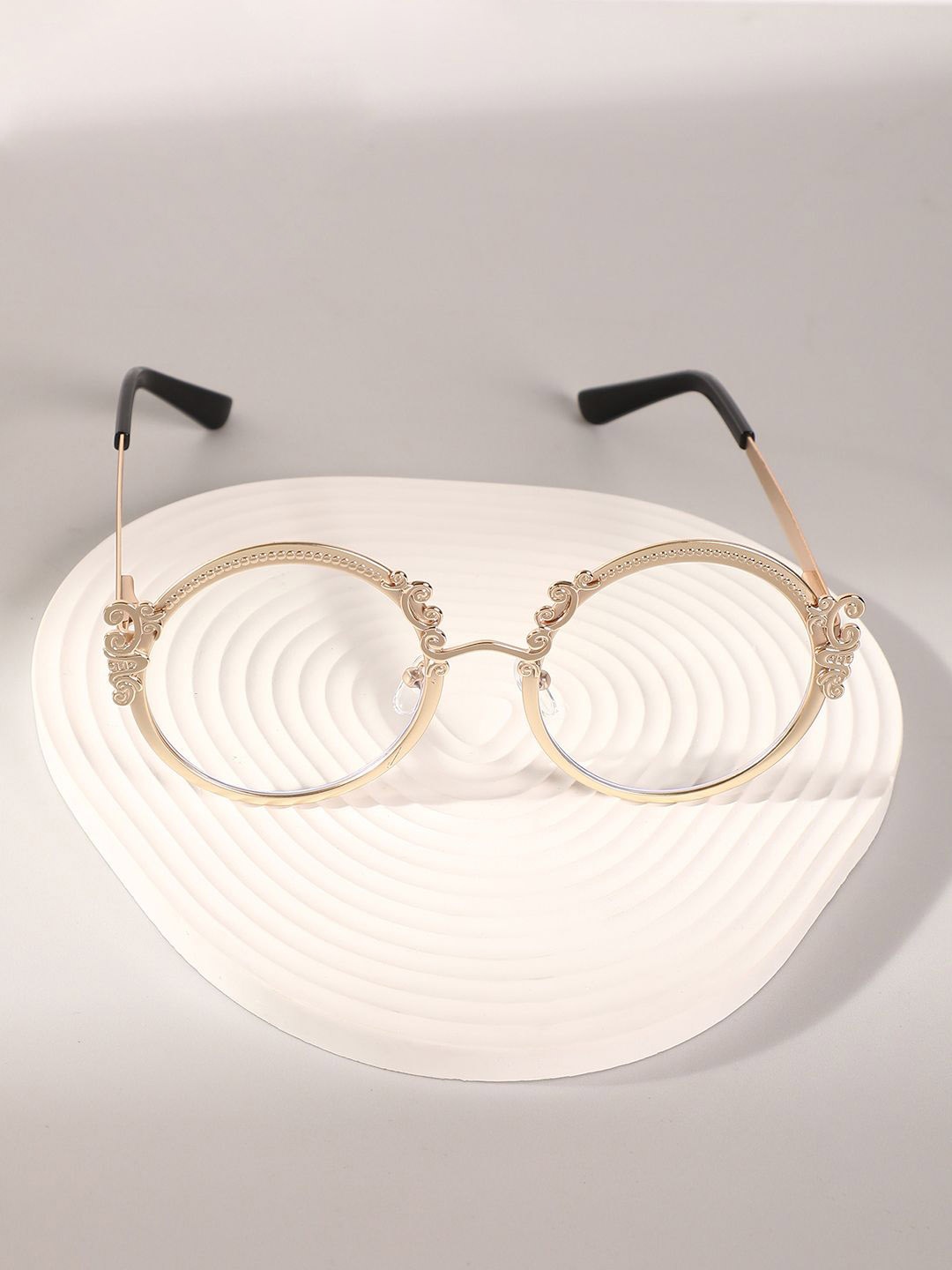 

HAUTE SAUCE by Campus Sutra Women Round Sunglasses with Polarised Lens, Transparent