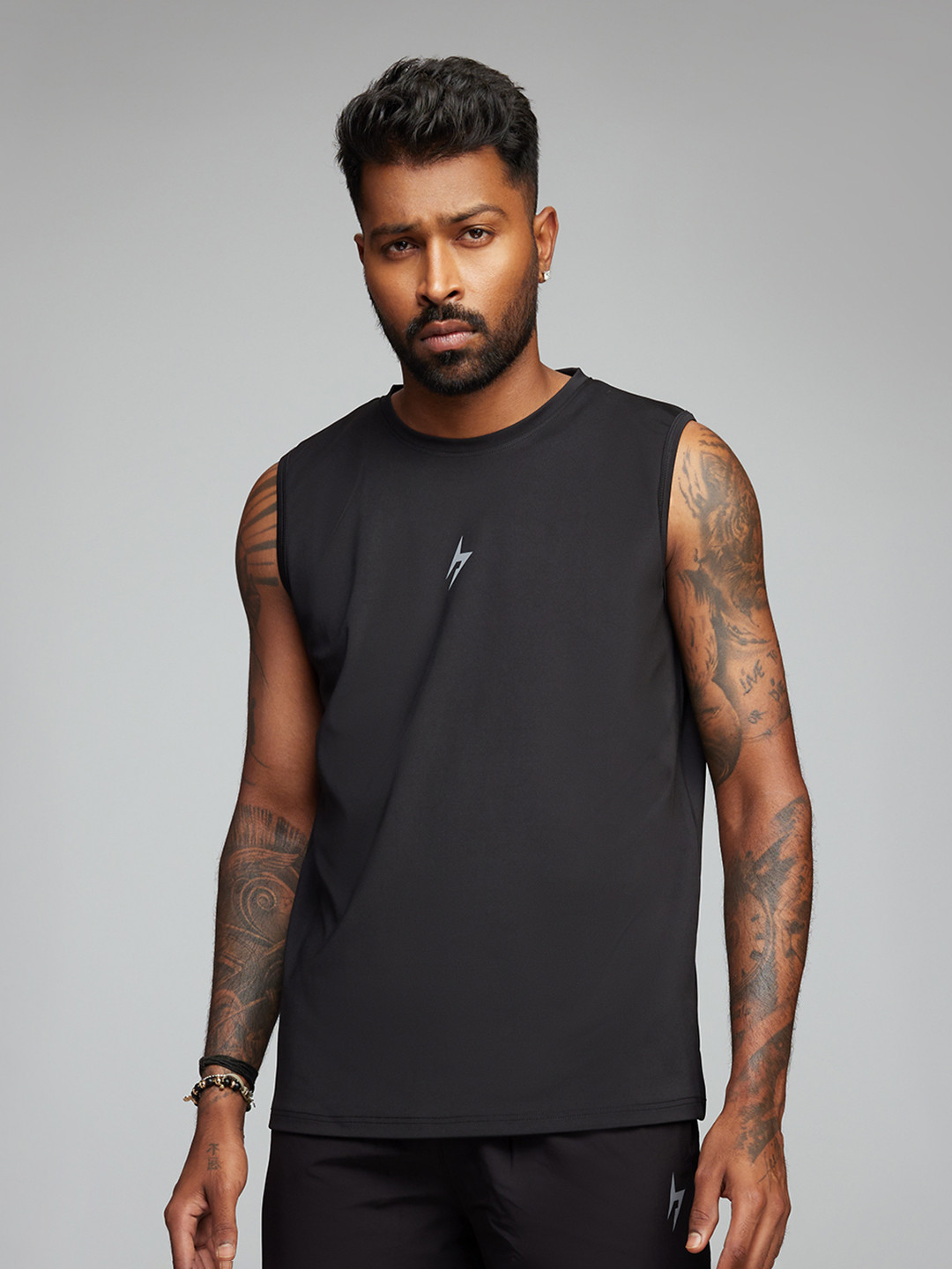 

Hardik Pandya FlexFit 4 Way Stretch Sleeveless Vest, Black
