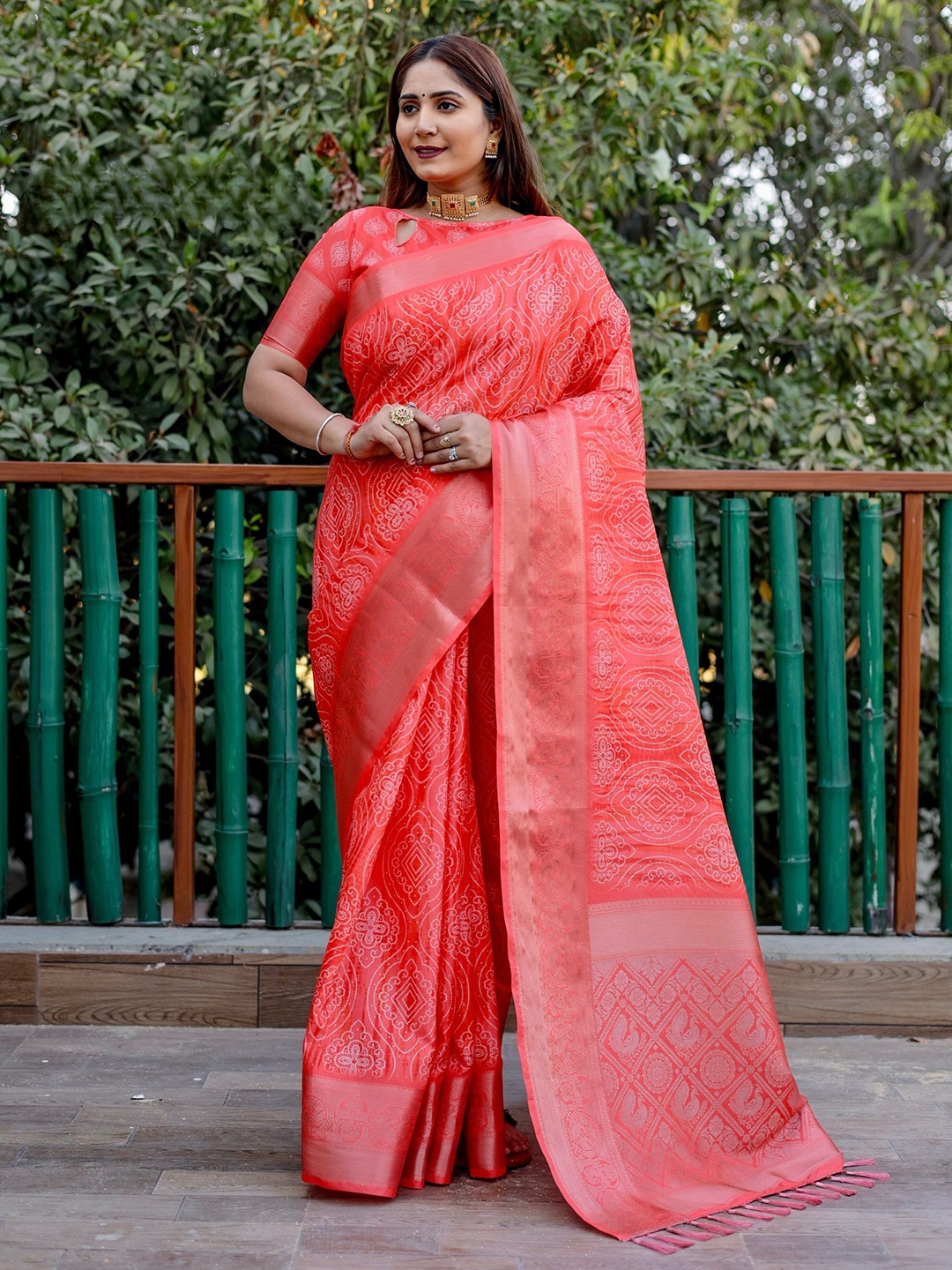 

Anaita Woven Design Bandhani Printed Pure Silk Saree, Red