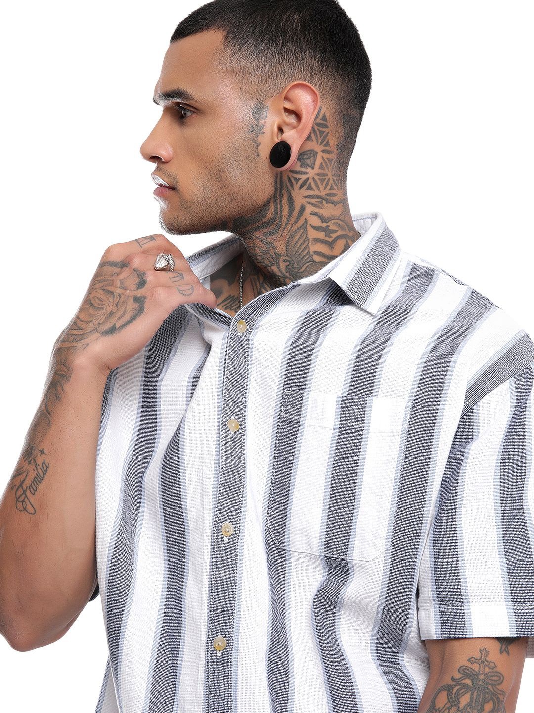 

WROGN Men Spread Collar Vertical Striped Cotton Oversized Casual Shirt, White