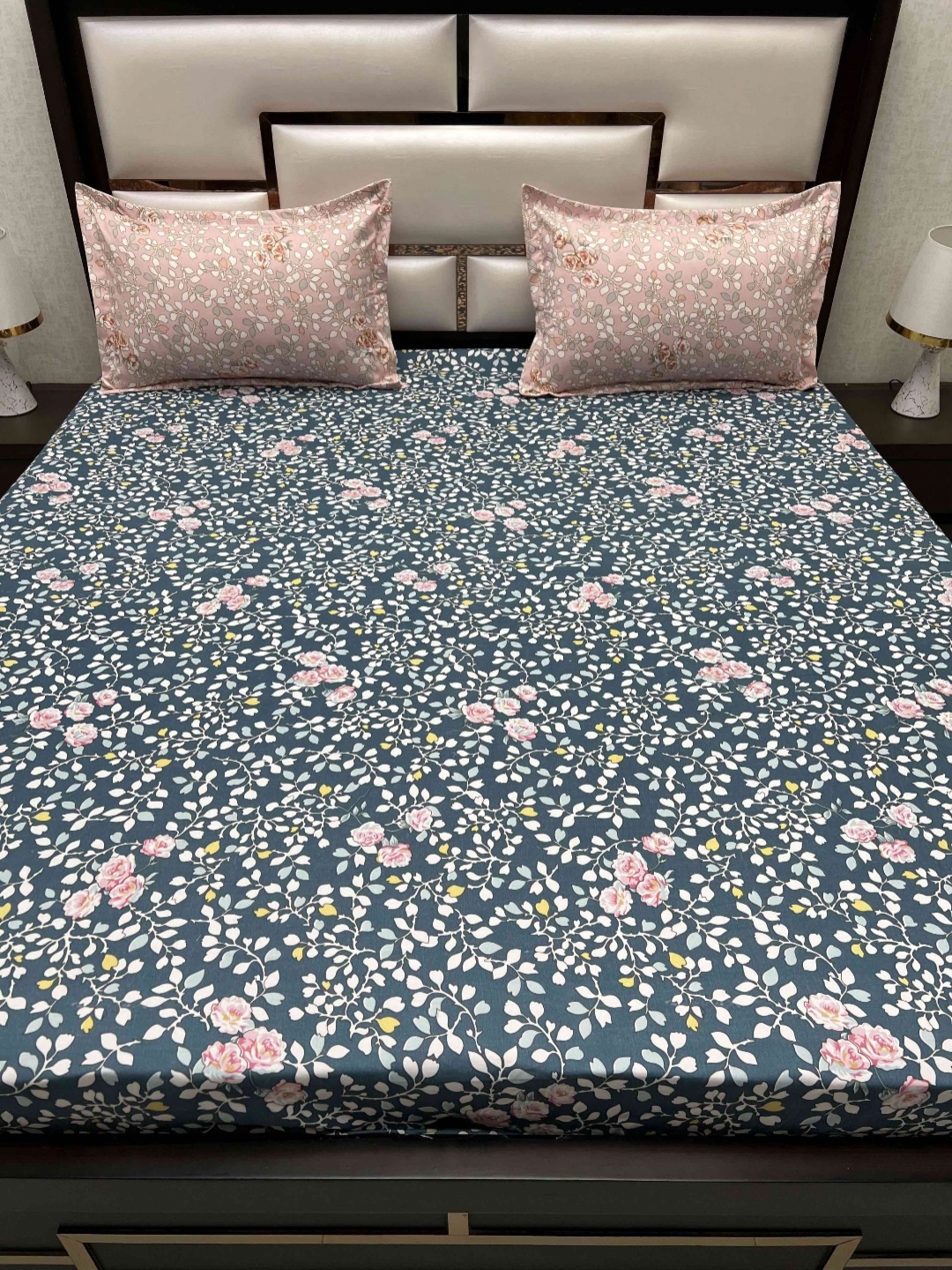 

Pure Decor Manor Blue Floral 300 TC Microfiber Super King Fitted Bedsheet & Pillow Covers