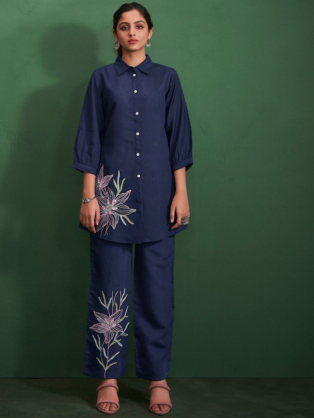 

AUTUMN LANE Akaay Floral Embroidered Thread Work Tunic with Trouser, Blue