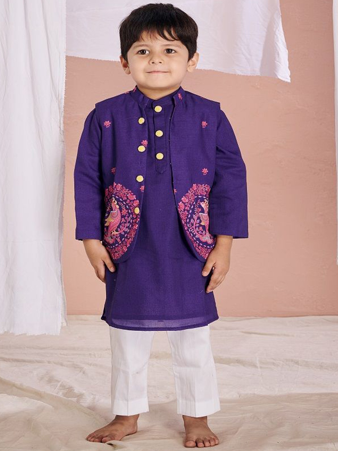 

Vivedkids Boys Mandarin Collar Straight Pure Cotton Kurta with Pyjamas & Jacket, Purple
