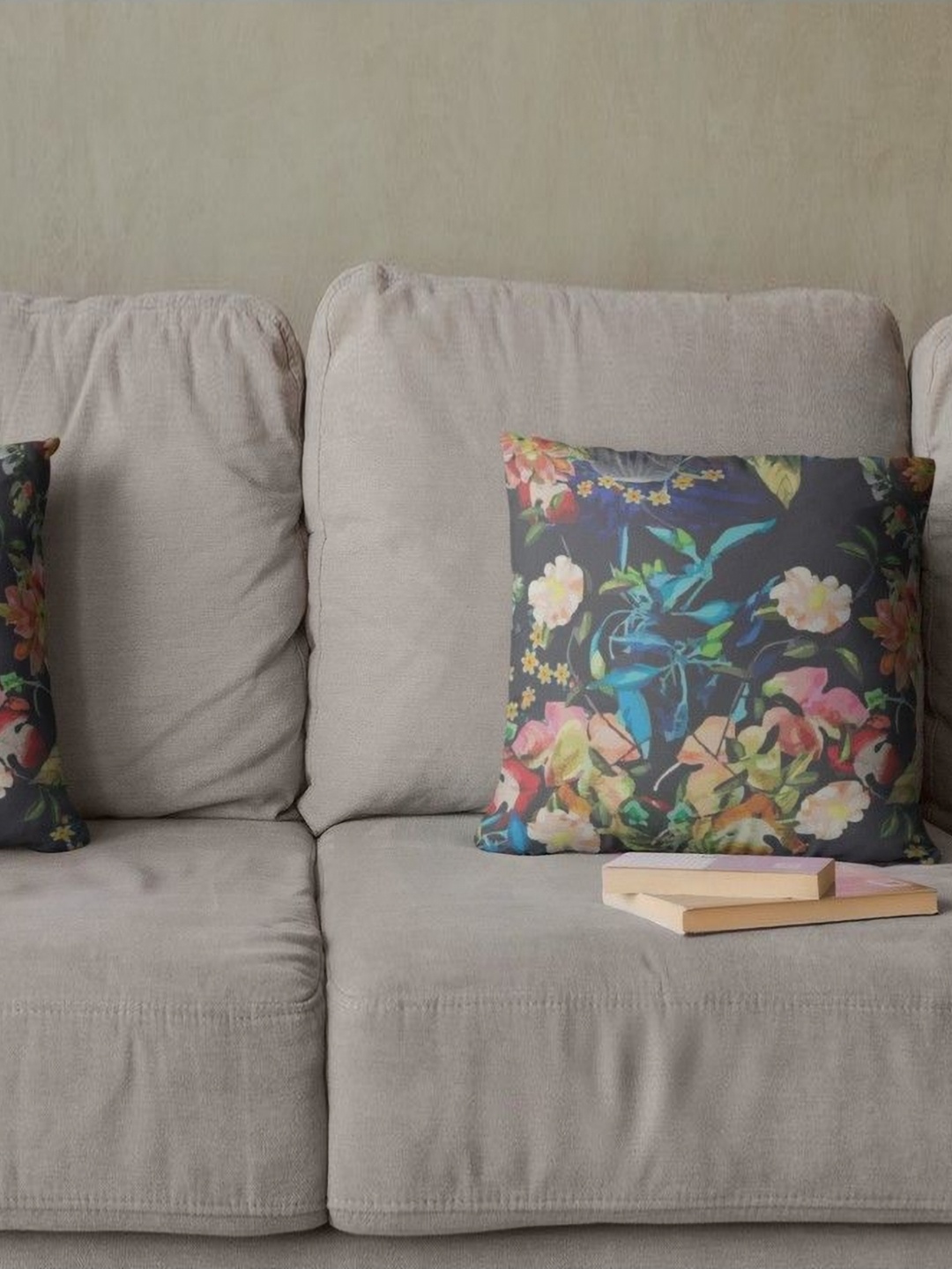 

THEYAYACAFE Black & Blue 2 Pieces Floral Printed Velvet Square Cushion Covers