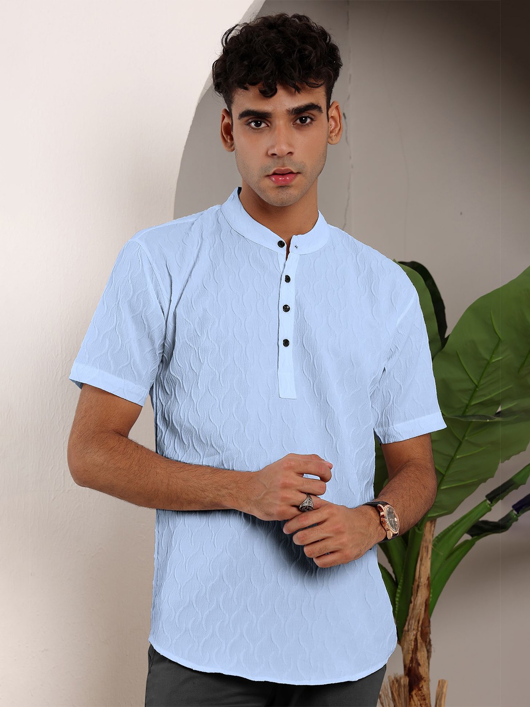 

Wuxi Men Relaxed Mandarin Collar Textured Casual Shirt, Turquoise blue