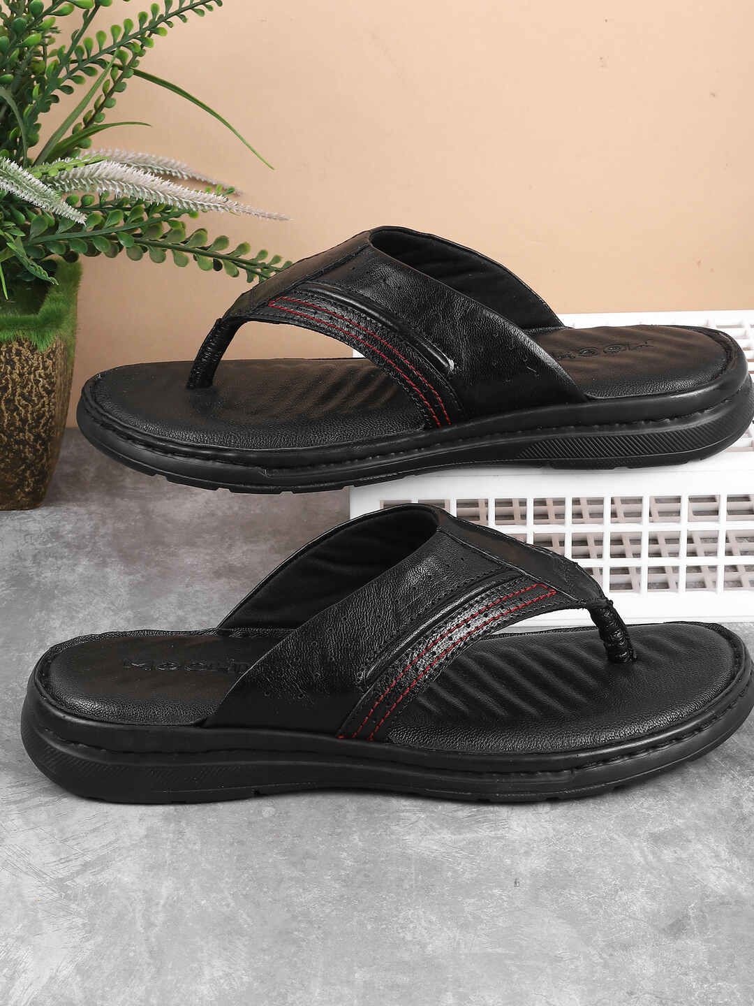 

Mochi Men Leather Comfort Sandals, Black