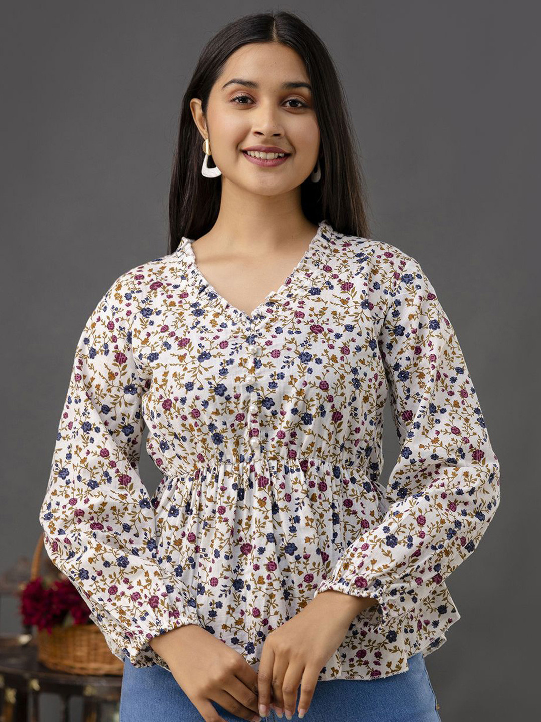 

Nayo Women Floral Printed Tunic, Off white