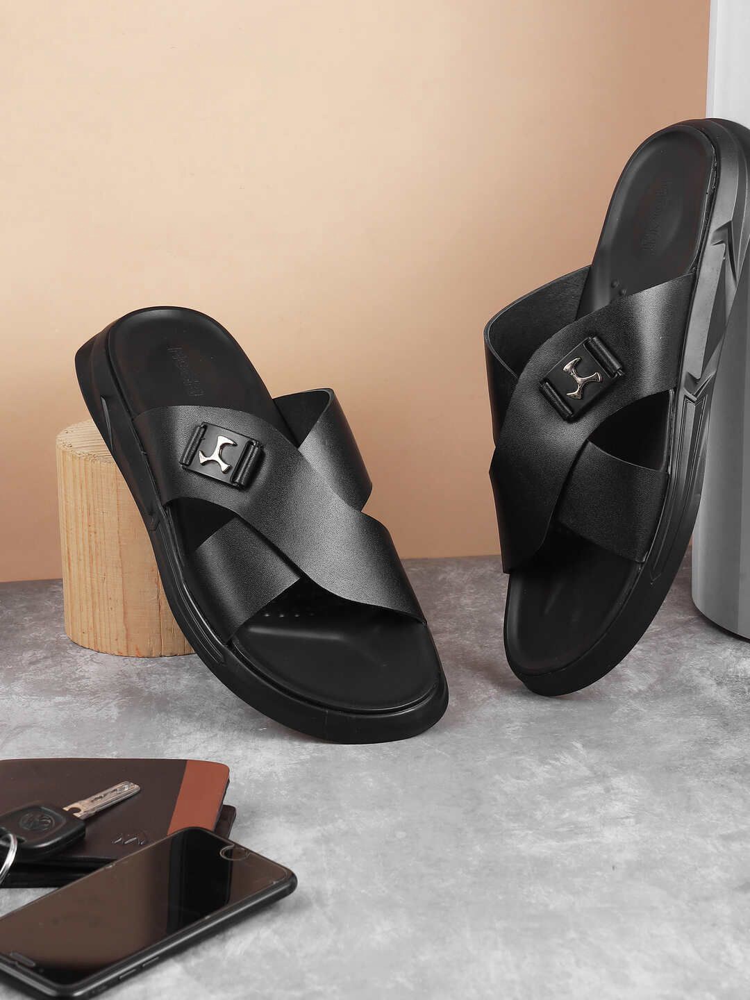 

Mochi Men Leather Comfort Sandals, Black