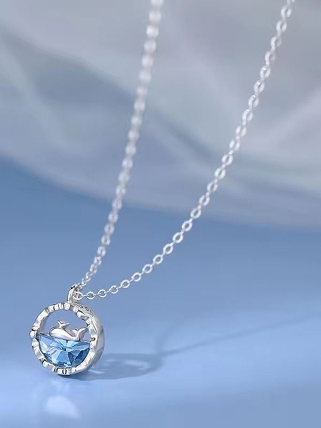 

MEENAZ Silver-Plated Pendant With Chain