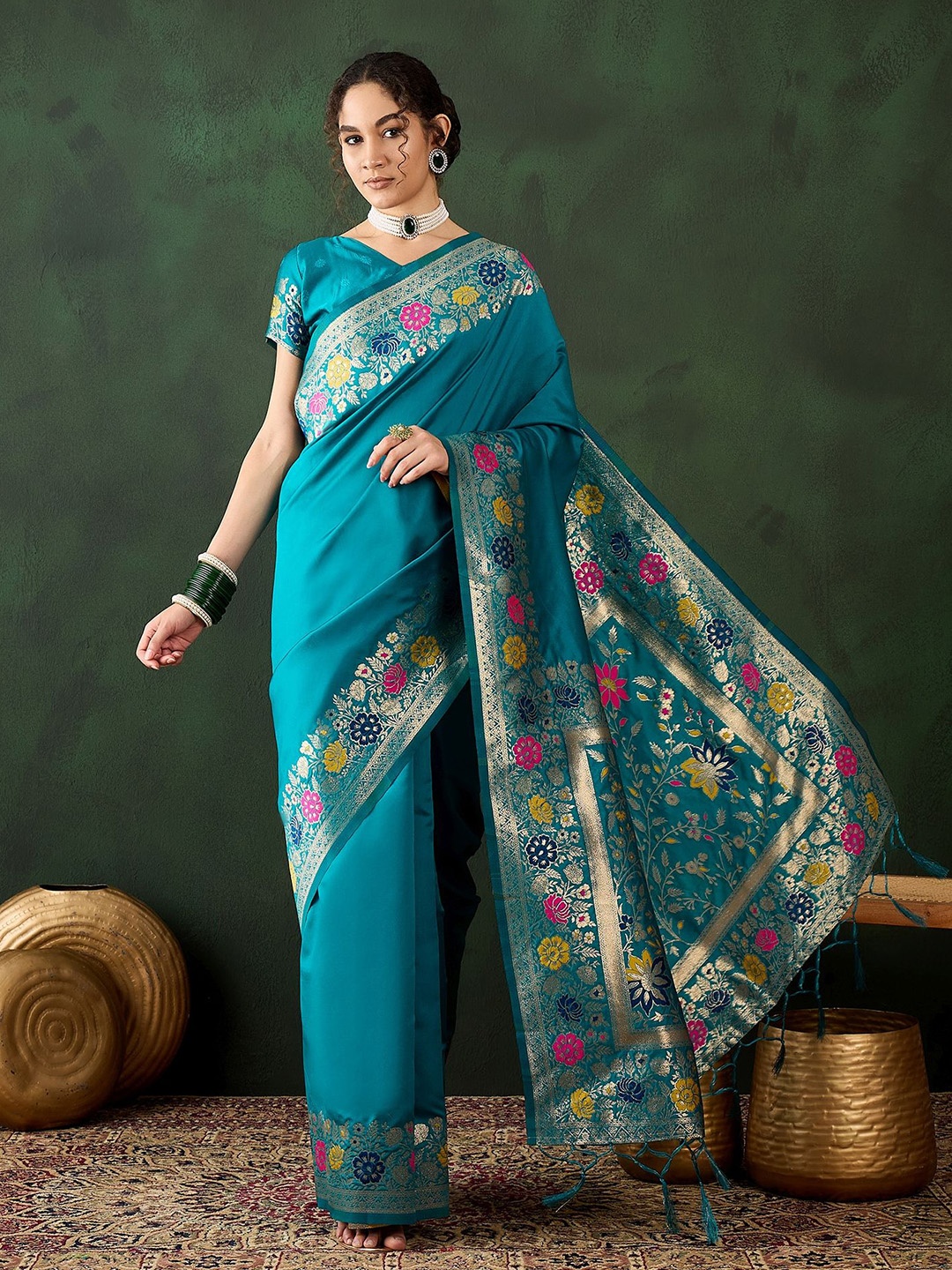 

Sangria Woven Design Banarasi Saree With Blouse Piece, Green