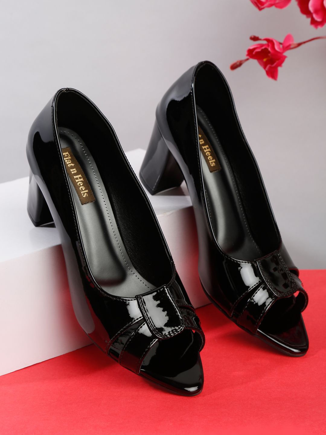 

Flat n Heels Block Pumps with Bows, Black