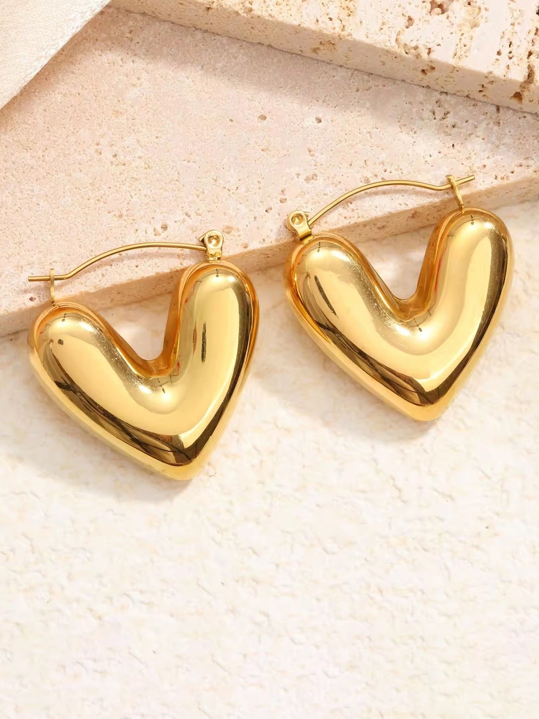 

DIVASTRI Gold-Plated Heart Shaped Hoop Earrings