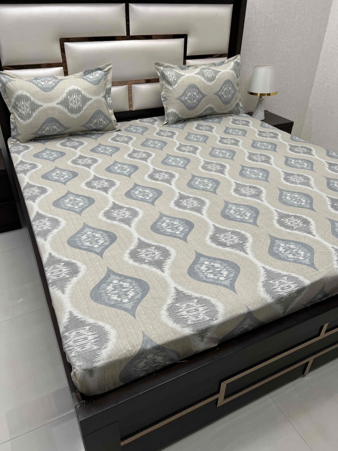 

Pure Decor Ruby Beige Ethnic 230 TC Pure Cotton Fitted Super King Bedsheet Set